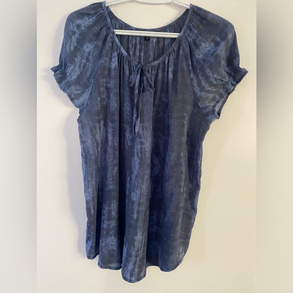 🫦Last Chance Before Donating 
2/$15 5/$20 Soft Blue Peasant Blouse